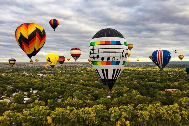 Albuquerque Hot Air Balloon Rides at Sunrise