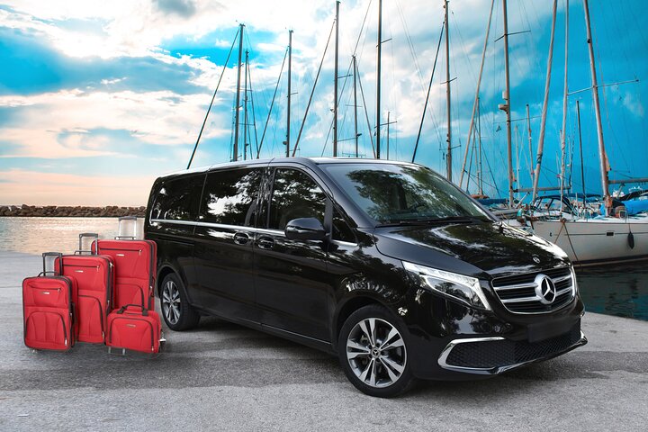 Private Transfer from Delphi/Arachova/Itea/Galaxidi to Athens-Pireaus-ATH