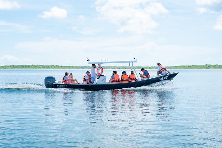 Bacalar Boat Tour and Visit to Cenotes