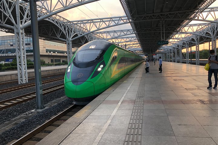 Private Departure Transfer to Yangzhou Railway Station from City hotel