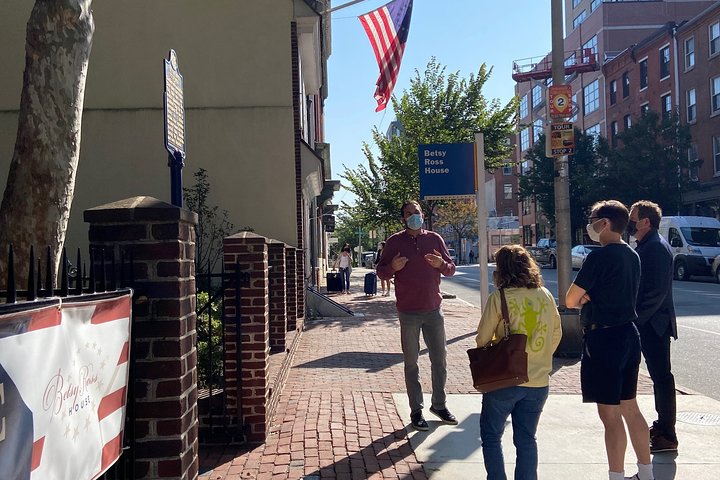 Philadelphia Old City Historic Walking Tour with 10+ Top Sites