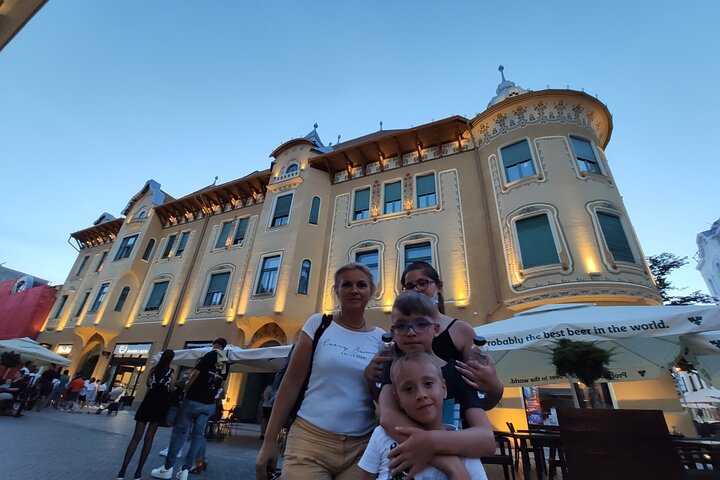 Discover Oradea - Walking Tour & Local Food Tasting