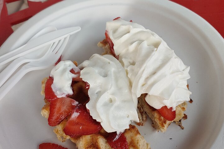 Streetcar Food Tour and Findlay Market with Riverside Food Tours