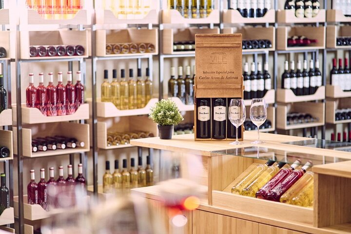 Wine tourism : wine tasting
