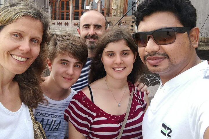 5-Day Private Sightseeing Tour of Varanasi Ayodhya and Prayag