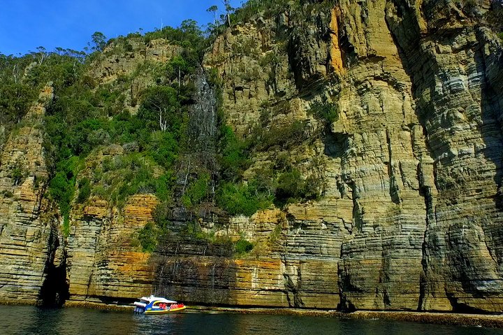 Tasman Peninsula Wilderness Cruise from Port Arthur