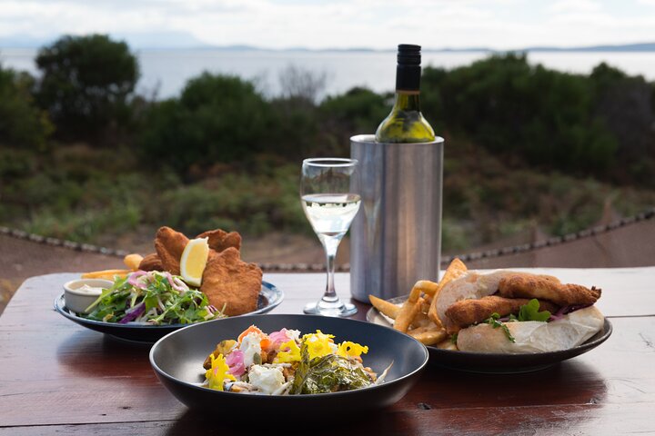 Full-Day Bruny Island Cruises Day Tour from Hobart