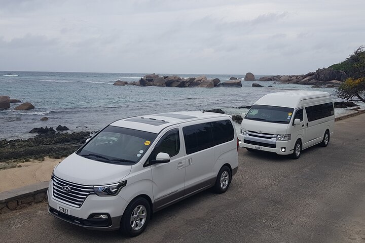 Taxi Services & Transfers on Praslin Island