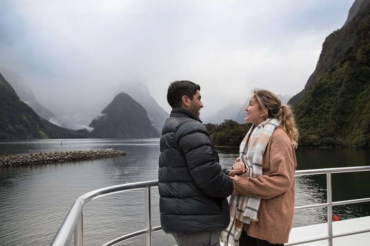 From Te Anau: Milford Sound Cruise & Glass-Roof Coach Tour