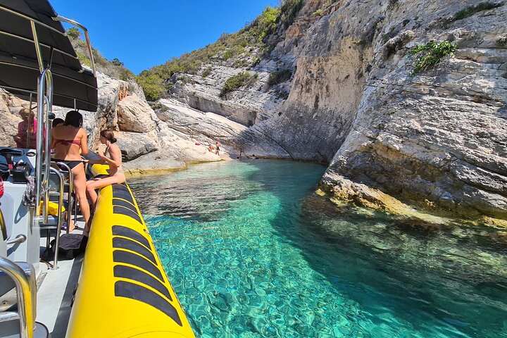 Blue cave & Hvar, 5 islands speed boat tour, luxuy seats in shade