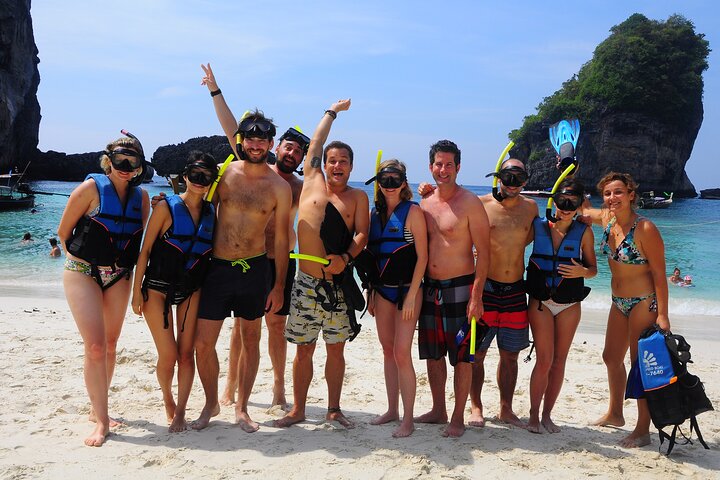 Full-Day Phi Phi Islands Tour with Lunch from Krabi