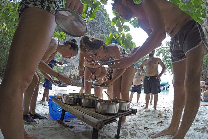 Full-Day Phi Phi Islands Tour with Lunch from Krabi