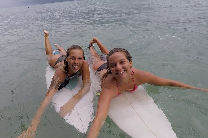 Initiation / Beginner surf lessons in Guadeloupe
