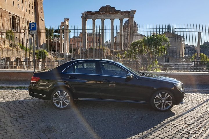 Civitavecchia Private Transfer: From the Port to Rome Airport