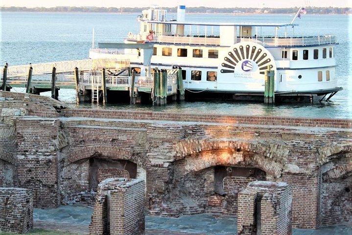 Fort Sumter Access and Self-Guided Tour with Roundtrip Ferry