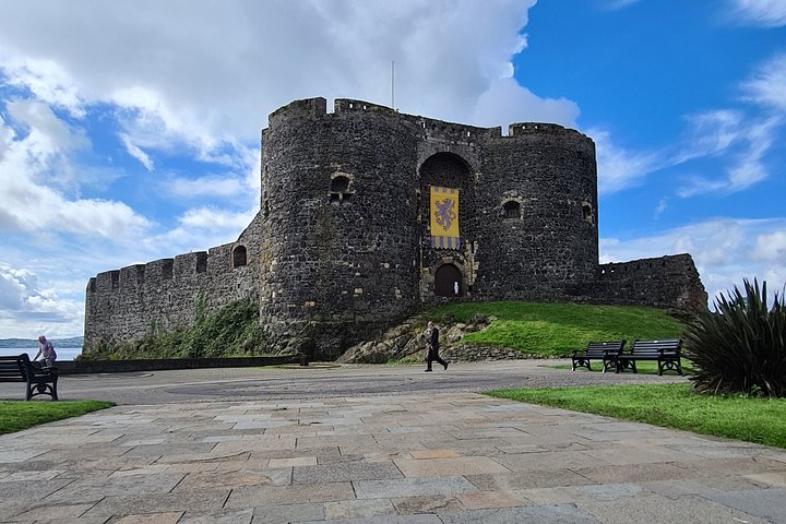 Giants Causeway, Rope Bridge, Carrickfergus Castle and Dark Hedges Tour