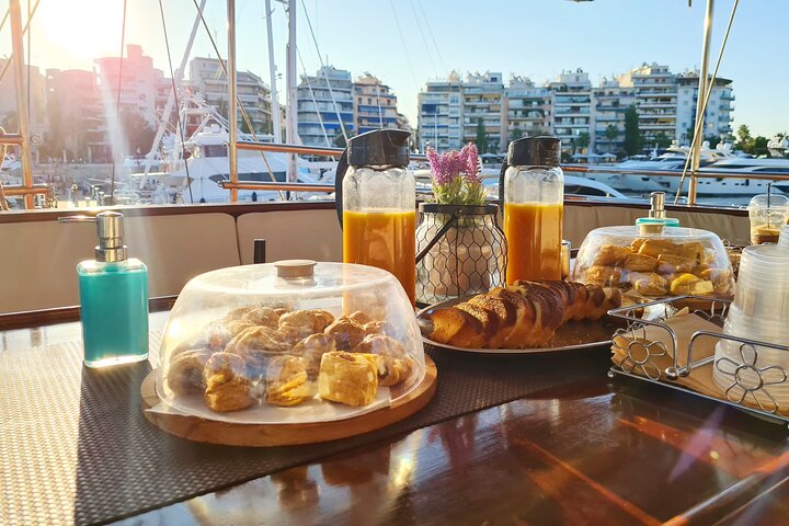 All Day Cruise -3 Islands to Agistri,Moni, Aegina with lunch and drinks included