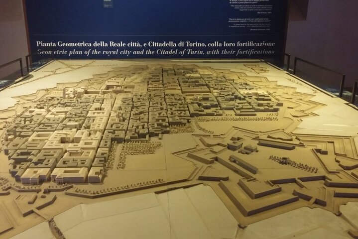 Turin: Reggia of Venaria guided experience