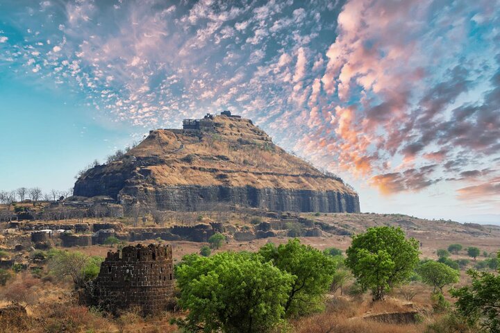Vadodara to Aurangabad Drive to Explore the Man-made Wonder