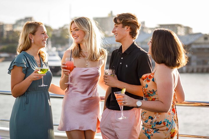 Sydney Harbour 3-Course Early Dinner Cruise from Darling Harbour