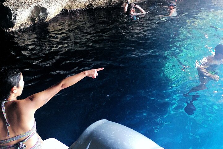 Blue Cave & Hvar, 5 Islands Speedboat with Luxury Seats in Shade