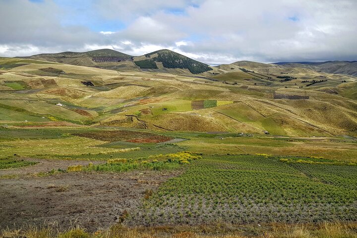 Quito to Cuenca 4 or 5-Day Tour with Cotopaxi, Quilotoa, Baños and Chimborazo