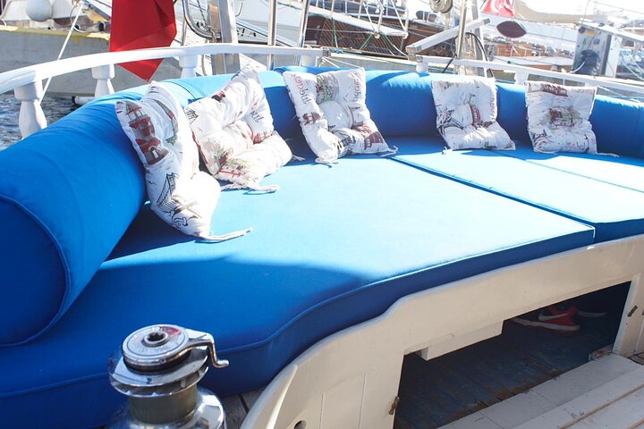 Bodrum Private Luxury Gulet Cruise – Swim, Lunch, Hidden Bays