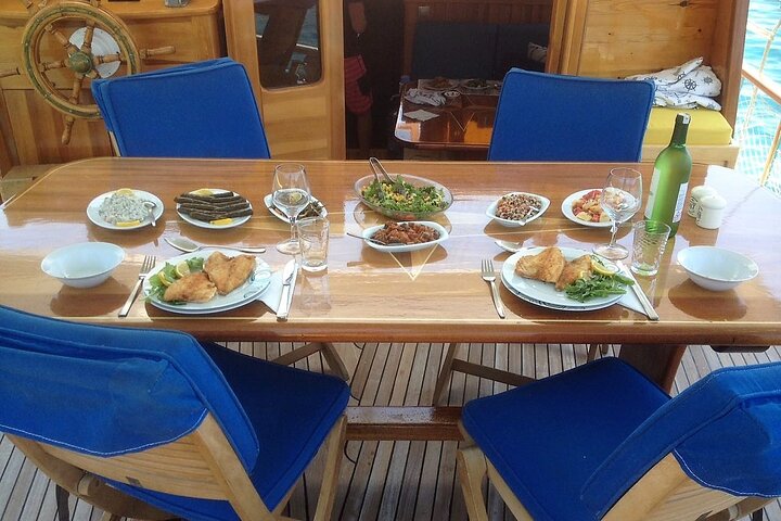 Bodrum Private Luxury Gulet Cruise – Swim, Lunch, Hidden Bays