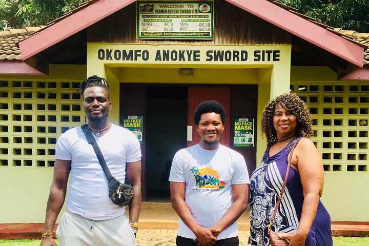 Tour Kumasi City Like a Local