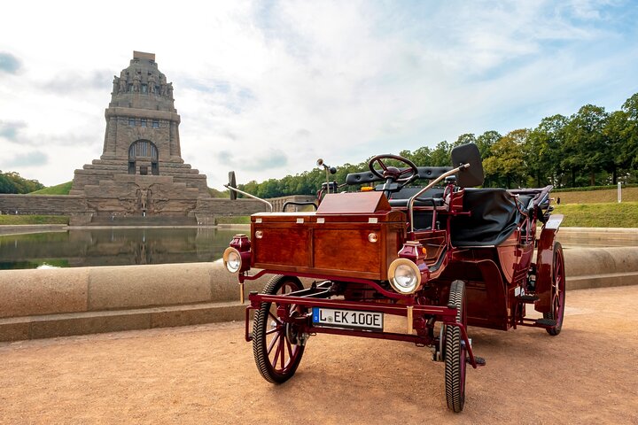 first electrical carriage in town - guided City Tours - Leipzig