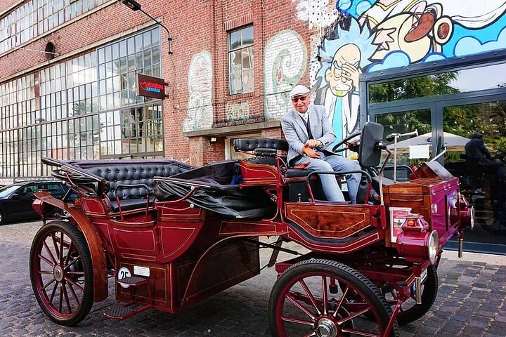 first electrical carriage in town - guided City Tours - Leipzig