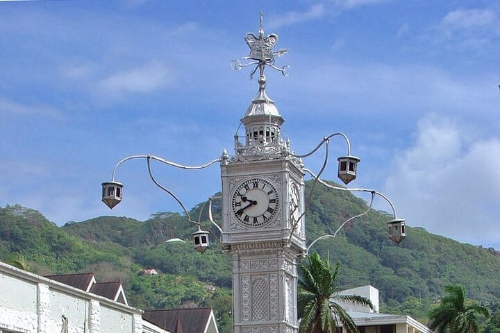 Seychelles Island Tour (PRIVATE 4 hours or 8 Hours)