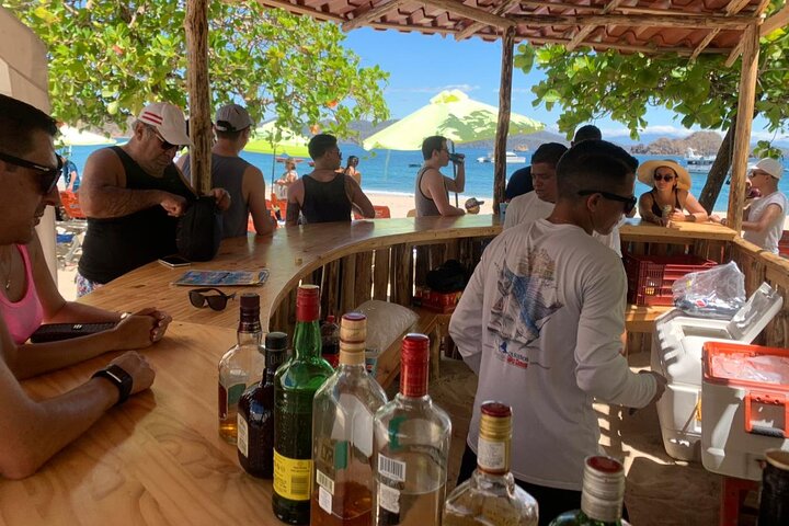 Full Day Tour to Tortuga Island from San José