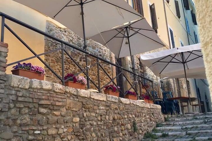 Food Tasty and History Tour in Civitavecchia