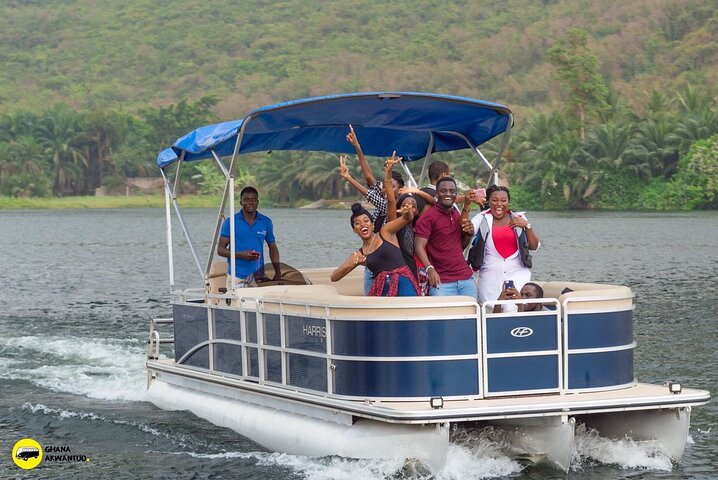 Full Day Lake Bosomtwe Boat Cruisely and Kumasi City Tours
