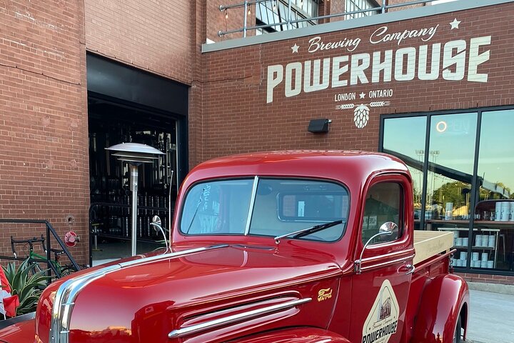 Private:Brewery, Winery, and Cider & Spirit Tastings Tour in SW Ontario