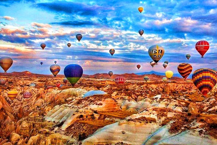 5 Days Silk Road Tour of Dunhuang Mogao Grottoes & Zhangye Danxia Landscape