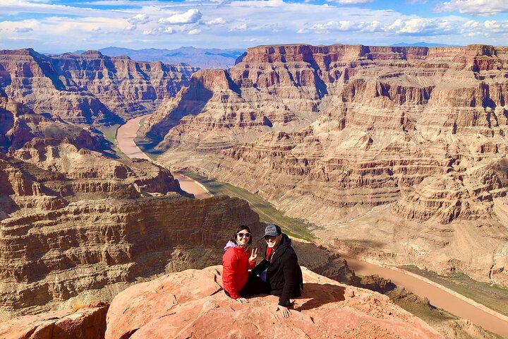 Grand Canyon West, Hoover Dam Stop, Breakfast, Lunch & Skywalk