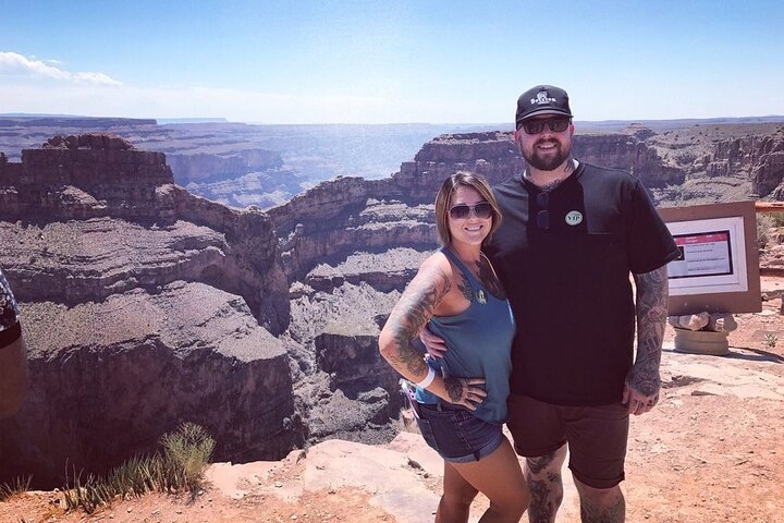 Grand Canyon West, Hoover Dam Stop, Breakfast, Lunch & Skywalk