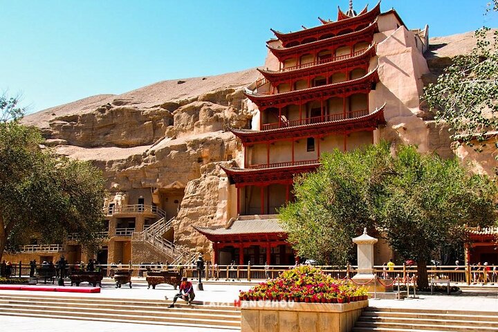 13 Days Silk Road Group Tour: Xinjiang, Gansu, Qinghai
