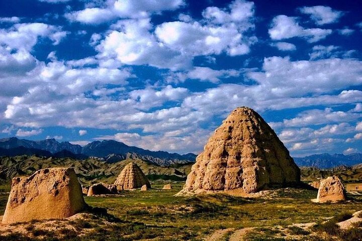 3 Days Ningxia Desert Camping & Nomadic Rock Art Exploration