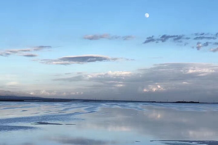 Private Day Tour to Qinghai Lake and Chaka Salt Lake from Xining