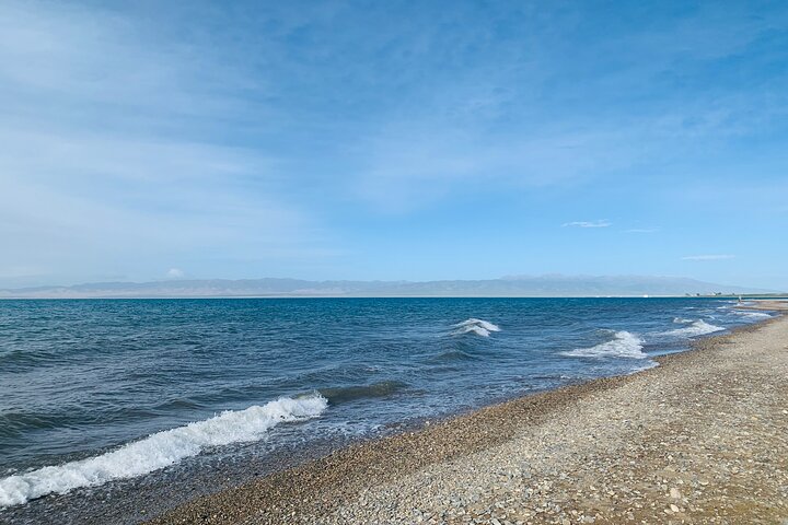 Private Day Tour to Qinghai Lake and Chaka Salt Lake from Xining