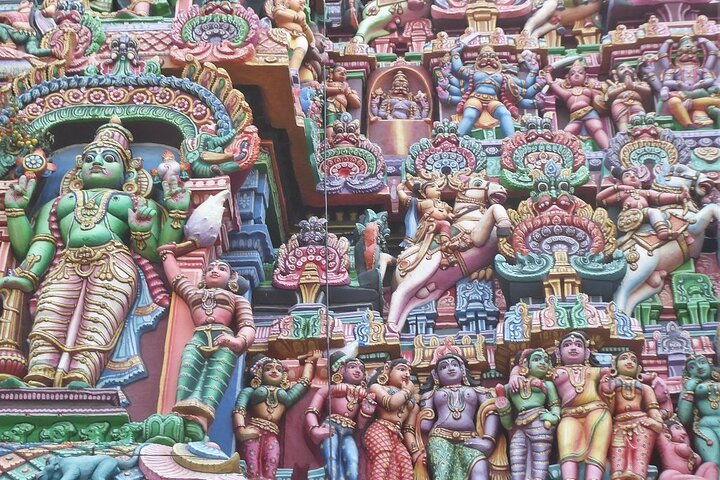 Explore Srinivasa Ramanujan House and Kumbakonam Temples with Lunch