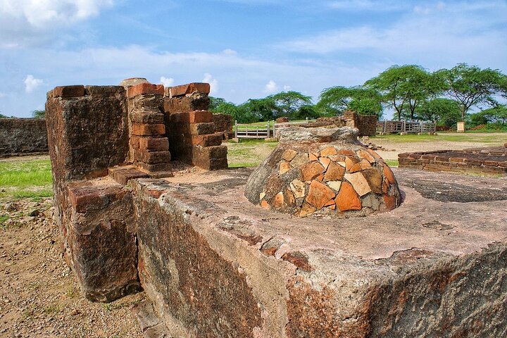 Explore Lothal & Uthellya From Ahmedabad