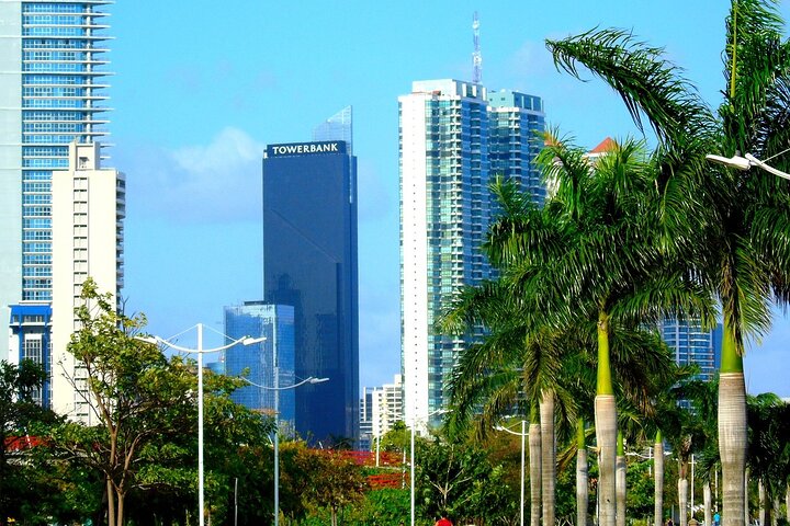 Cruiseline Excursion Colon: Panama City tour and Miraflores Locks