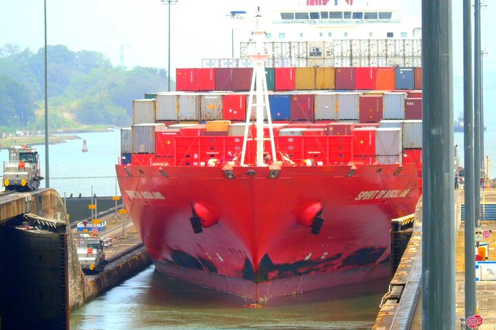 Cruiseline Excursion Colon: Panama City tour and Miraflores Locks