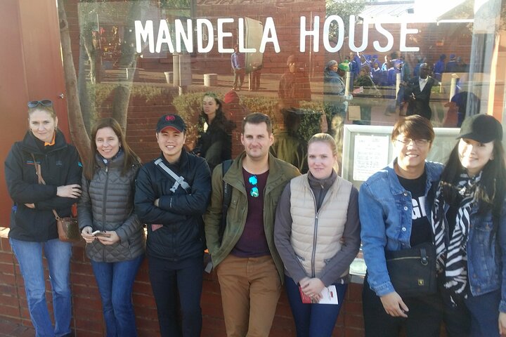 Half Guided Day Tour of Soweto And Apartheid Museum