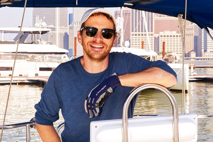 2.5-hour Guided Sailboat Tour