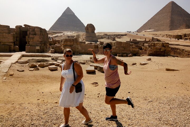 Full day tour to Giza Pyramids, Memphis, Sakkara & Dahshur with private guide